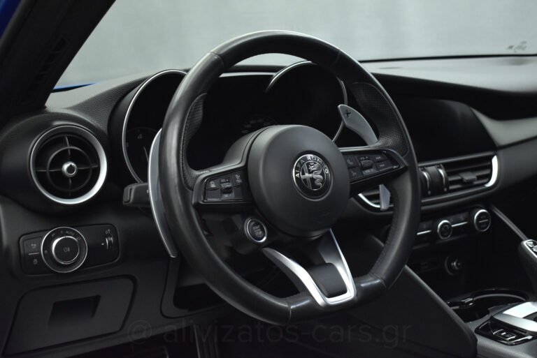 Alfa Romeo Giulia - Veloce Q4 211hp ΑT8 R19