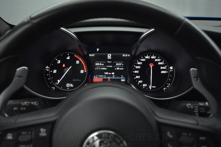Alfa Romeo Giulia - Veloce Q4 211hp ΑT8 R19