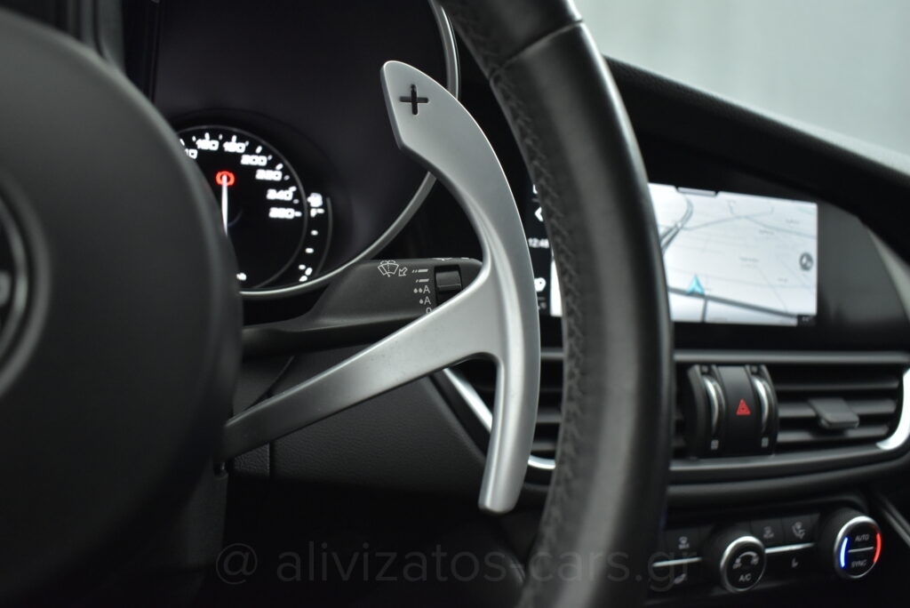 Alfa Romeo Giulia - Veloce Q4 211hp ΑT8 R19