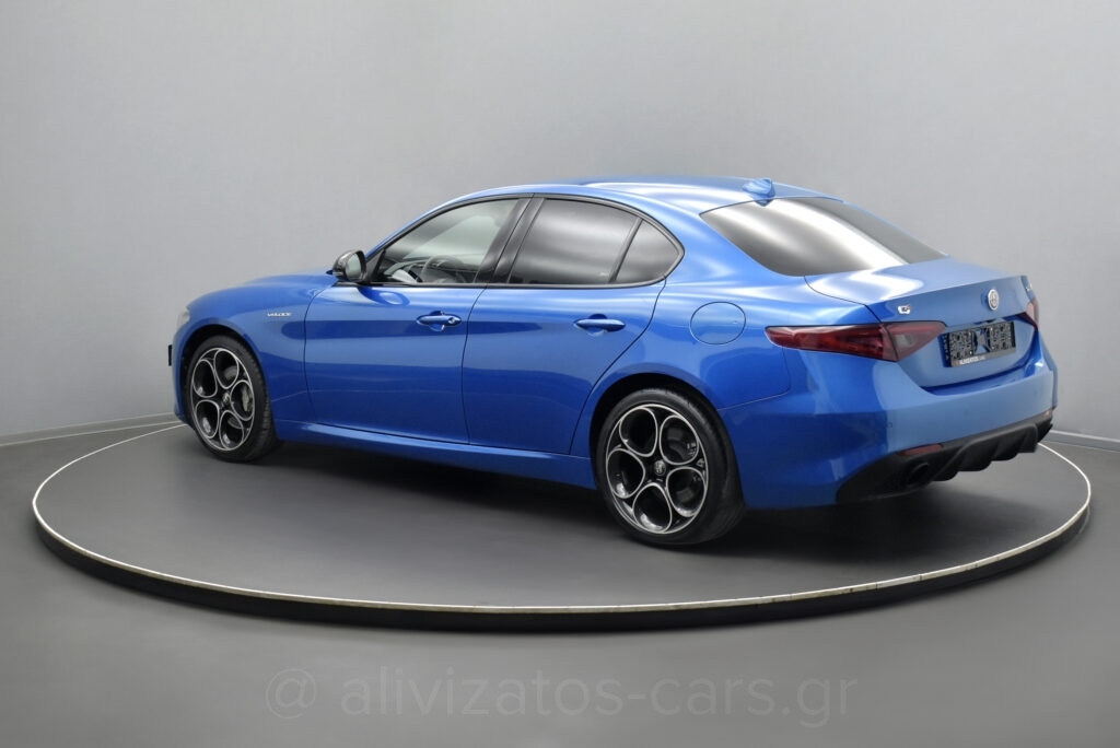 Alfa Romeo Giulia - Veloce Q4 211hp ΑT8 R19