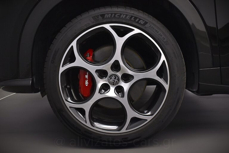 Alfa Romeo Tonale - VELOCE PHEV 280 hp Q4