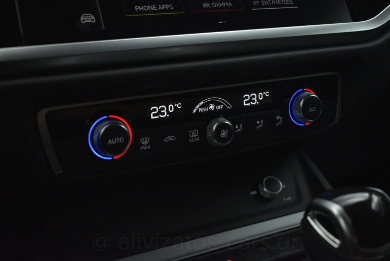 Audi Q3 - 2.0 TDi 35 S tronic Business 150hp