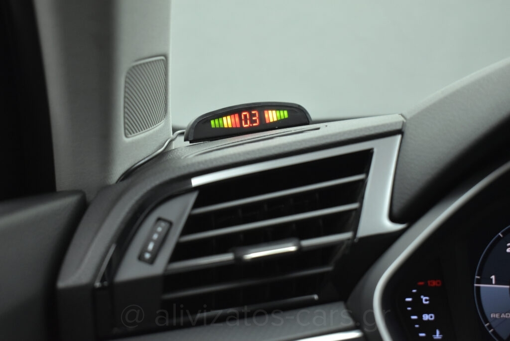 Audi Q3 - 2.0 TDi 35 S tronic Business 150hp