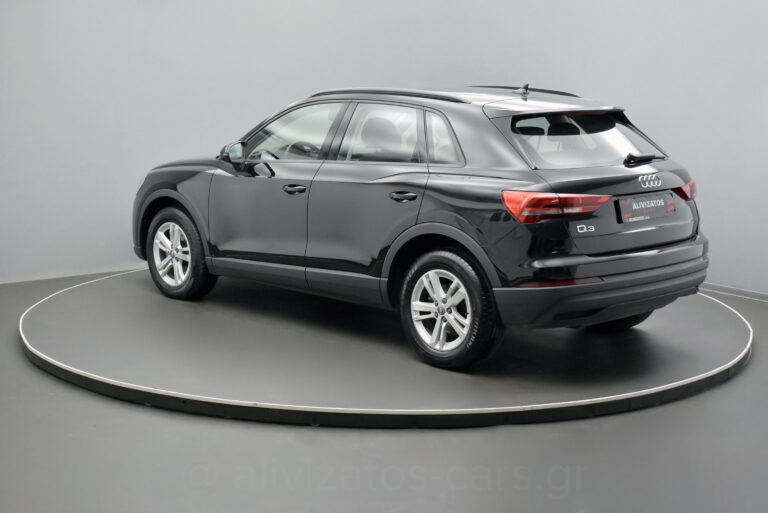 Audi Q3 - 2.0 TDi 35 S tronic Business 150hp