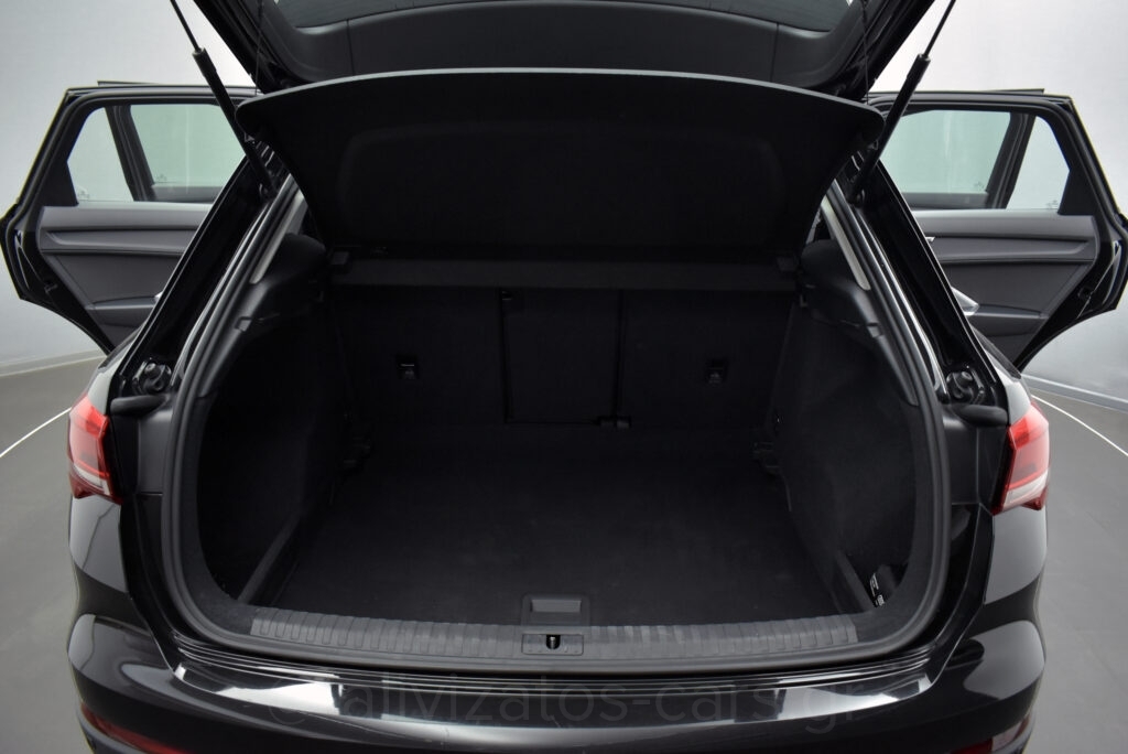 Audi Q3 - 2.0 TDi 35 S tronic Business 150hp
