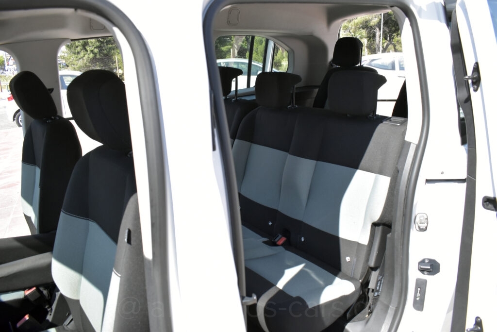 Citroen Berlingo - 1.5 BlueHDi Feel XL 7 Seats Navi
