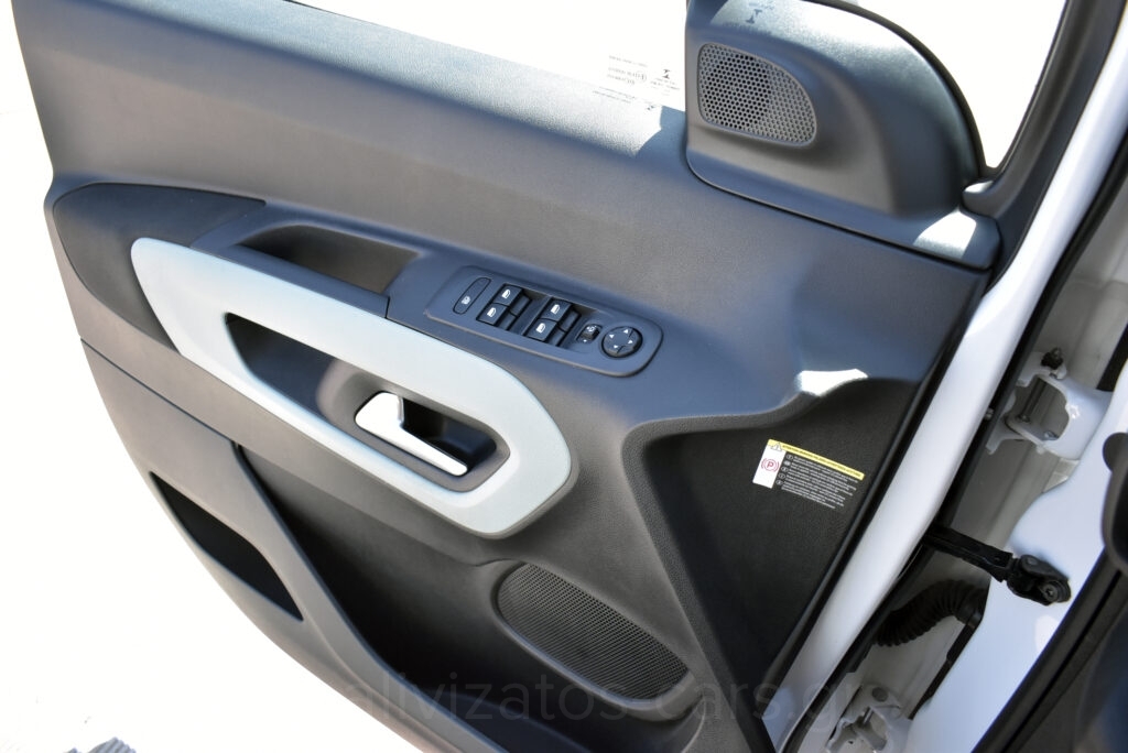 Citroen Berlingo - 1.5 BlueHDi Feel XL 7 Seats Navi