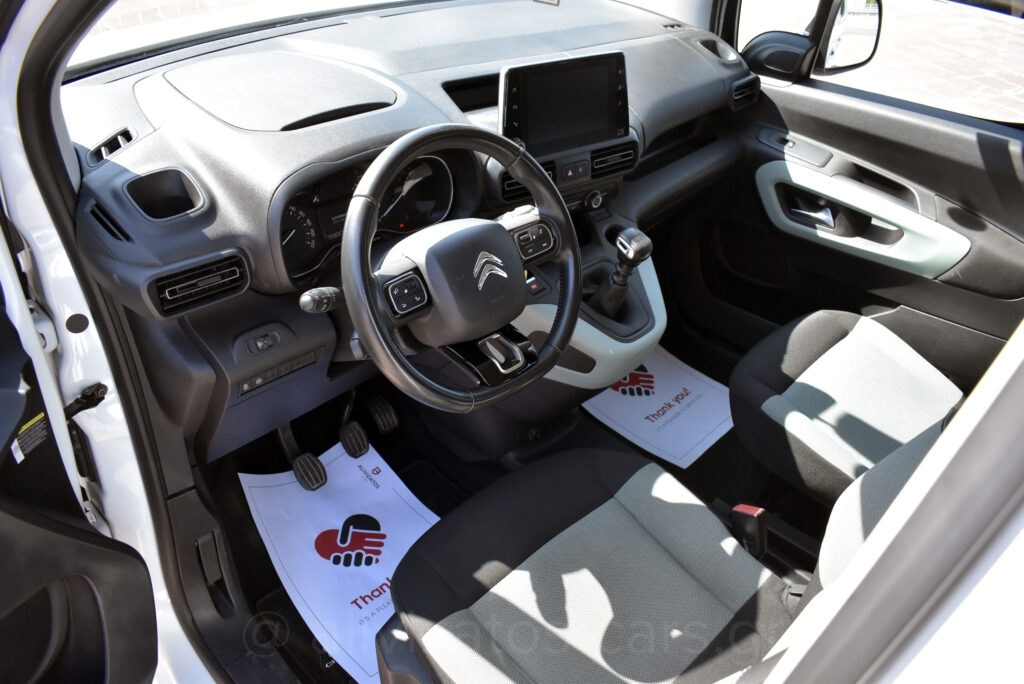 Citroen Berlingo - 1.5 BlueHDi Feel XL 7 Seats Navi
