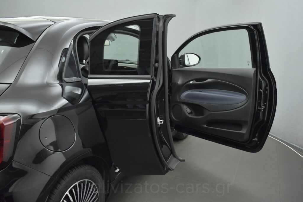 Fiat 500e - ICON 3+1 Doors 118hp