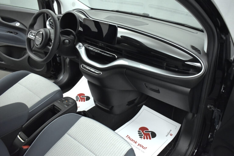 Fiat 500e - ICON 3+1 Doors 118hp
