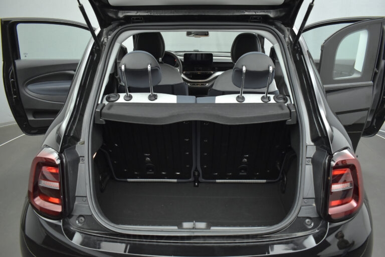 Fiat 500e - ICON 3+1 Doors 118hp
