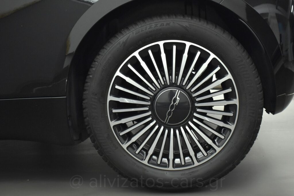 Fiat 500e - ICON 3+1 Doors 118hp