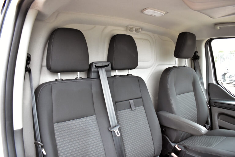 Ford Transit Custom - 2.0 EcoBlue 340 L2H1 TREND 130hp Silver