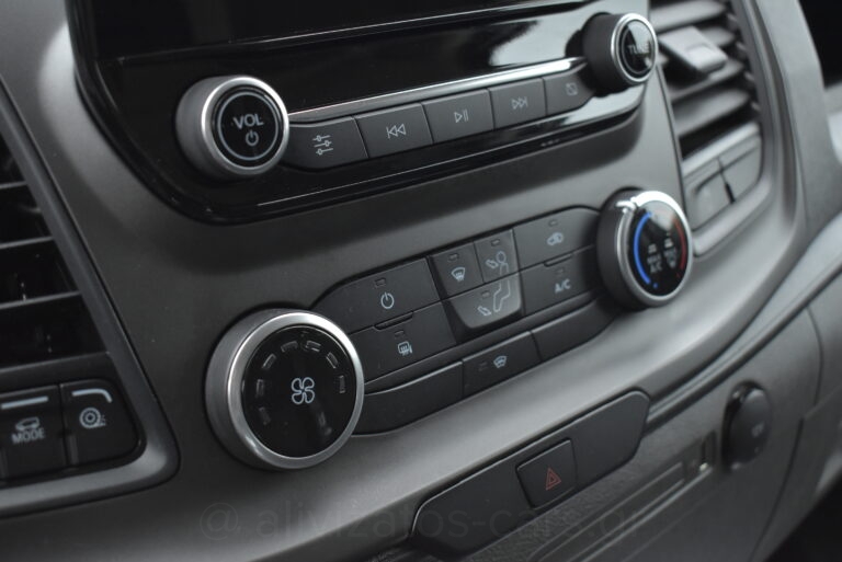 Ford Transit Custom - 2.0 EcoBlue 340 L2H1 TREND 130hp Silver