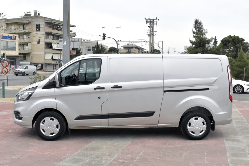 Ford Transit Custom - 2.0 EcoBlue 340 L2H1 TREND 130hp Silver