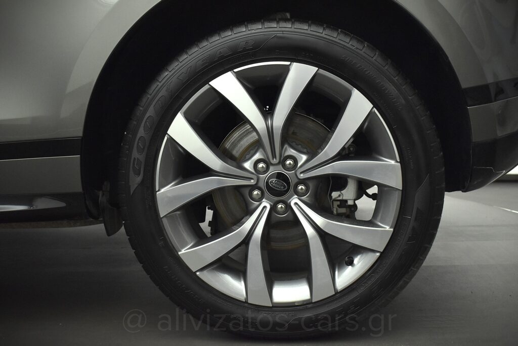 Land Rover Range Rover Evoque - P300e R DYNAMIC AWD R20