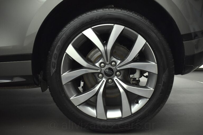 Land Rover Range Rover Evoque - P300e R DYNAMIC AWD R20