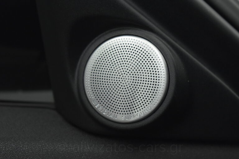 Land Rover Range Rover Evoque - P300e R DYNAMIC AWD R20