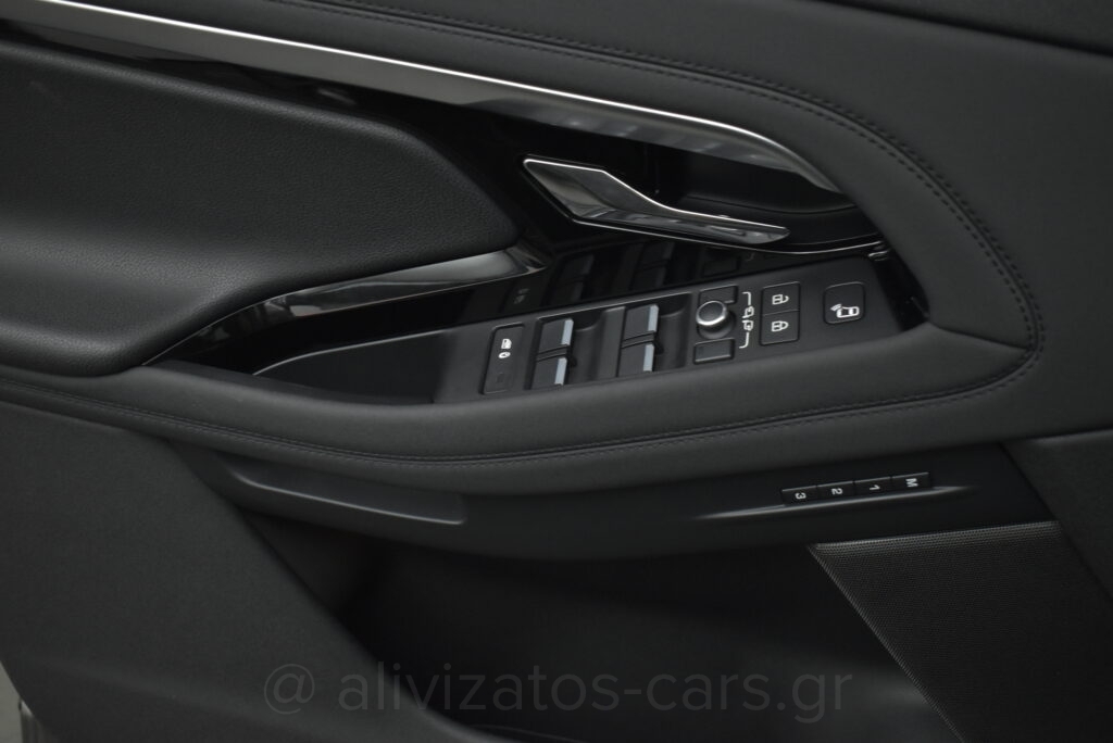 Land Rover Range Rover Evoque - P300e R DYNAMIC AWD R20