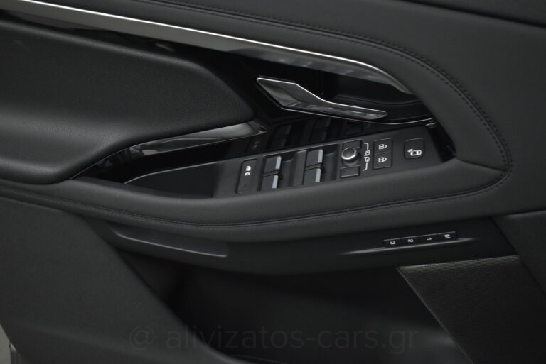 Land Rover Range Rover Evoque - P300e R DYNAMIC AWD R20