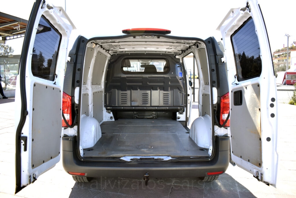Mercedes-Benz Vito - 114 CDI 3 ΘΕΣΙΟ 136hp NAVI