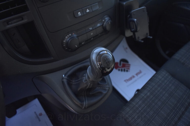 Mercedes-Benz Vito - 114 CDI 3 ΘΕΣΙΟ 136hp NAVI