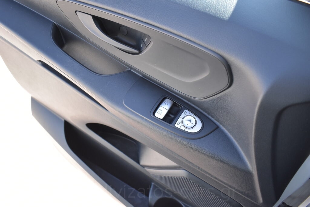Mercedes-Benz Vito - 114 CDI 3 ΘΕΣΙΟ 136hp NAVI