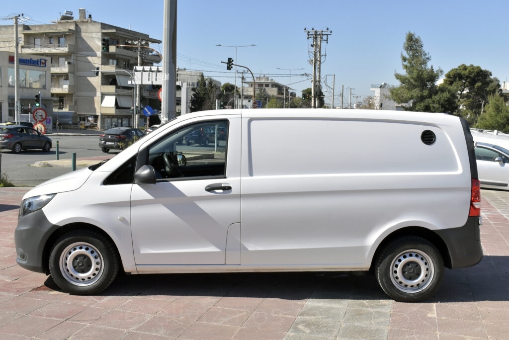 Mercedes-Benz Vito - 114 CDI 3 ΘΕΣΙΟ 136hp NAVI