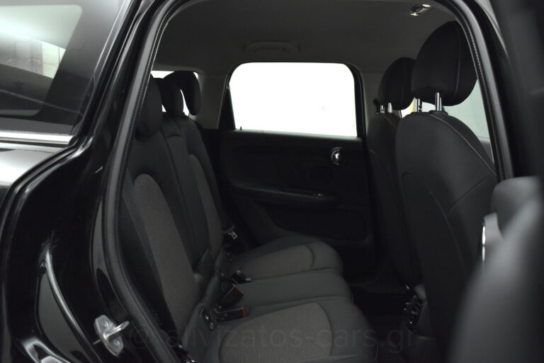 Mini Countryman - One D Automatic Multimedia Sceen Full Led