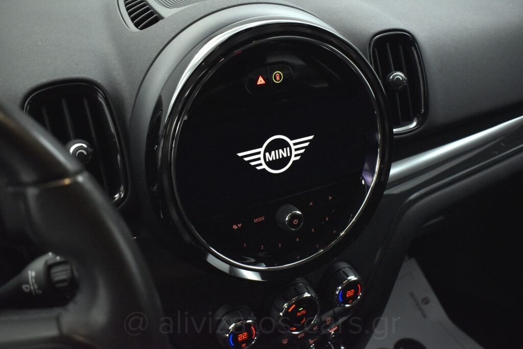 Mini Countryman - One D Automatic Multimedia Sceen Full Led