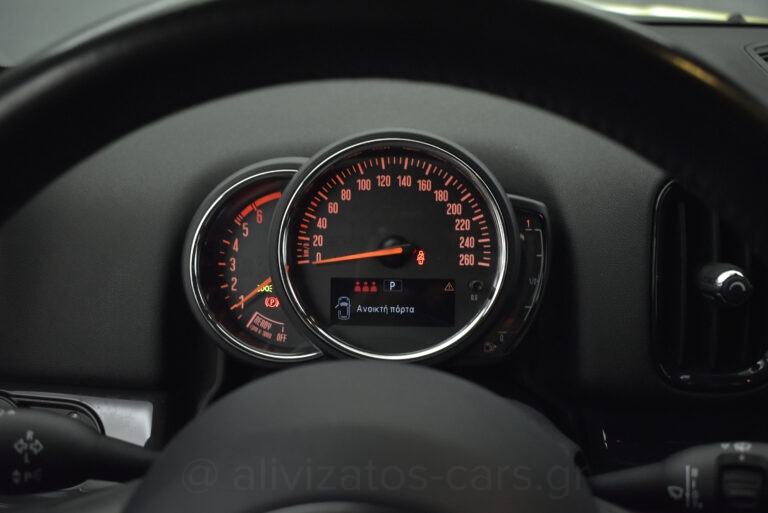 Mini Countryman - One D Automatic Multimedia Sceen Full Led
