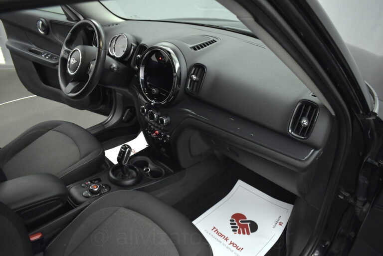 Mini Countryman - One D Automatic Multimedia Sceen Full Led