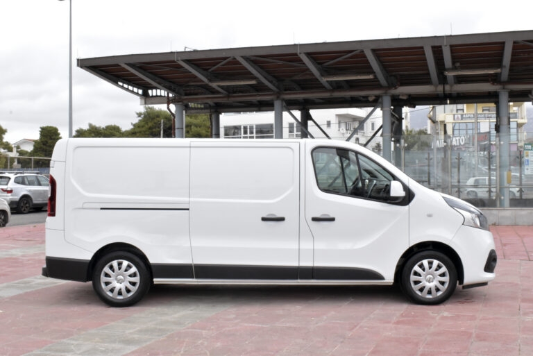 Nissan NV300 - 1.6 dCi L2H1 OPTIMA NAVI 125 hp