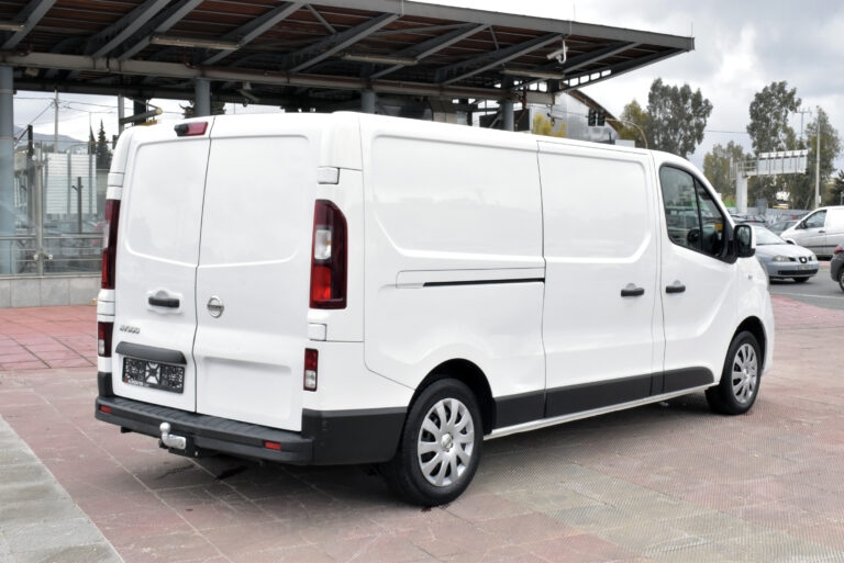 Nissan NV300 - 1.6 dCi L2H1 OPTIMA NAVI 125 hp