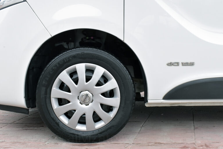 Nissan NV300 - 1.6 dCi L2H1 OPTIMA NAVI 125 hp