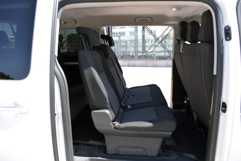Peugeot Traveller - 1.5 BlueHDi Long 9 Seats Business Navi