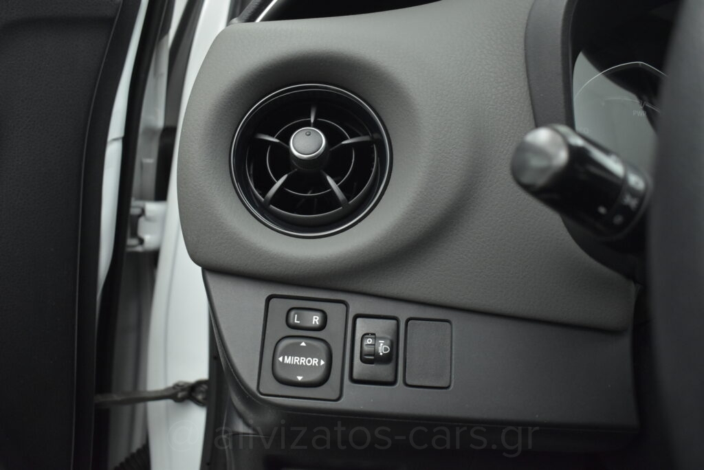 Toyota Yaris - 1.5 Hybrid e-CVT Active Camera