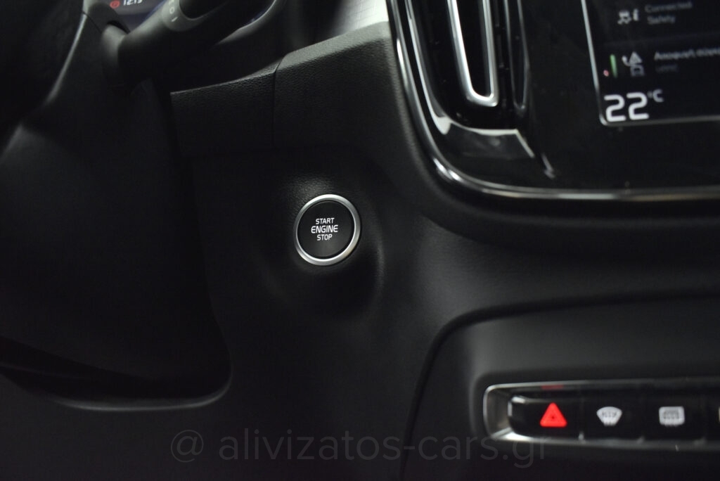Volvo XC40 - T5 Recharge Inscription Panorama Plug in 262hp