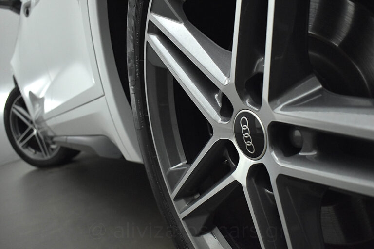 Audi SQ5 - Sportback 3.0 TDi Hybrid 345hp Quattro Tiptronic