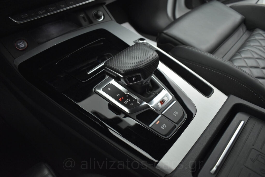 Audi SQ5 - Sportback 3.0 TDi Hybrid 345hp Quattro Tiptronic