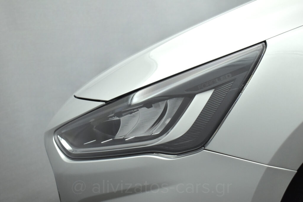 Ford Focus - ECOBOOST HYBRID TITANIUM AUTOMATIC 125hp