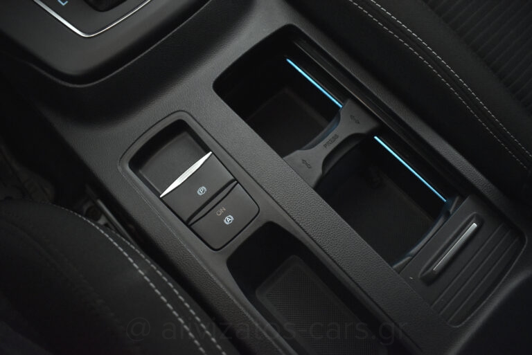 Ford Focus - ECOBOOST HYBRID TITANIUM AUTOMATIC 125hp