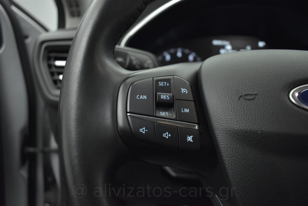 Ford Focus - ECOBOOST HYBRID TITANIUM AUTOMATIC 125hp