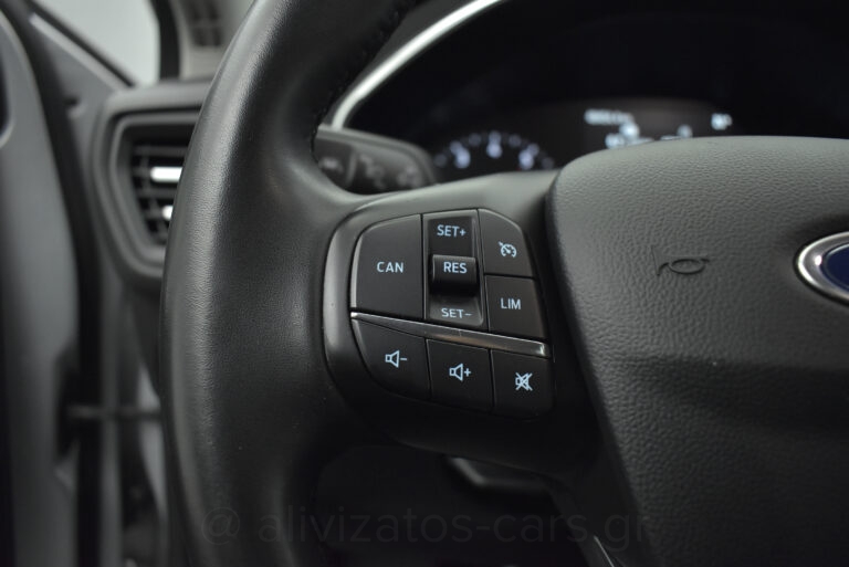 Ford Focus - ECOBOOST HYBRID TITANIUM AUTOMATIC 125hp