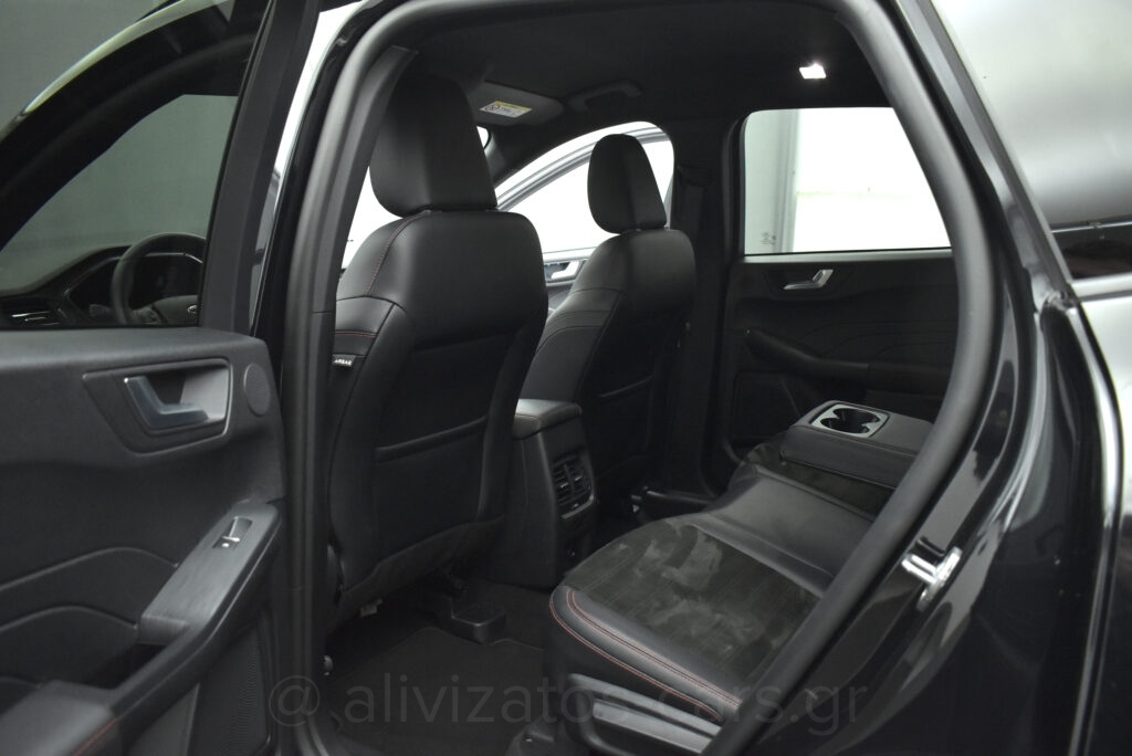 Ford Kuga - 2.5 PHEV ST-Line X 4WD 190 hp