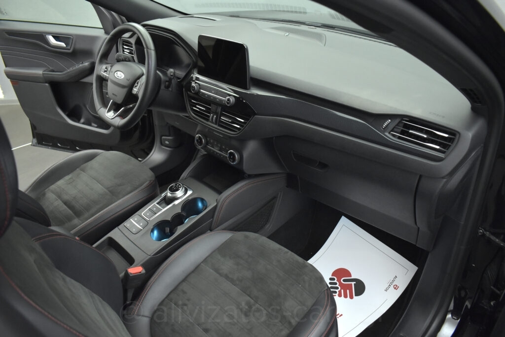 Ford Kuga - 2.5 PHEV ST-Line X 4WD 190 hp