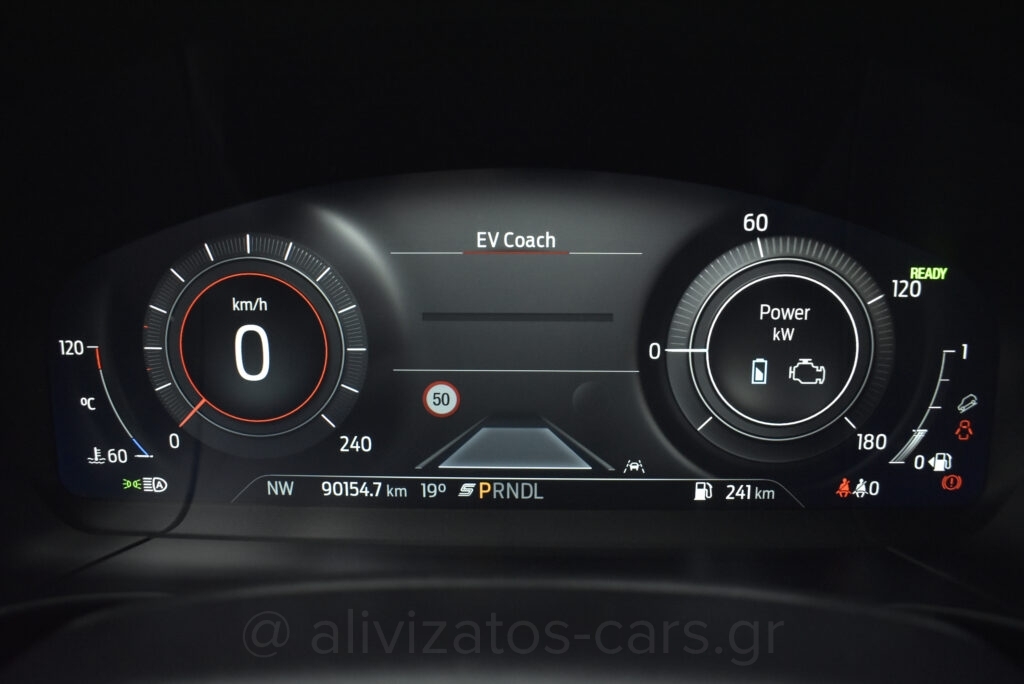 Ford Kuga - 2.5 PHEV ST-Line X 4WD 190 hp