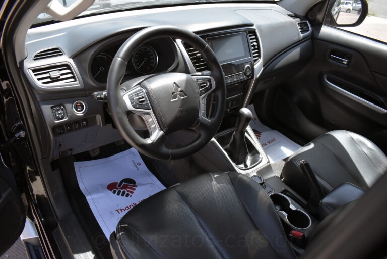 Mitsubishi L200 - 2.3 Instyle Double Cab 4x4 Leather