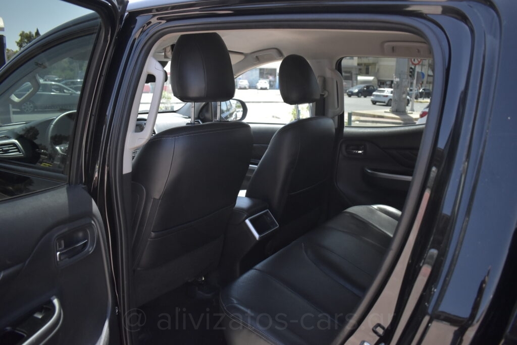 Mitsubishi L200 - 2.3 Instyle Double Cab 4x4 Leather