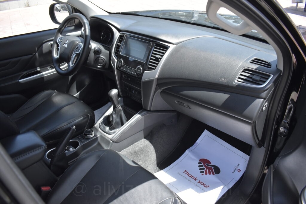 Mitsubishi L200 - 2.3 Instyle Double Cab 4x4 Leather